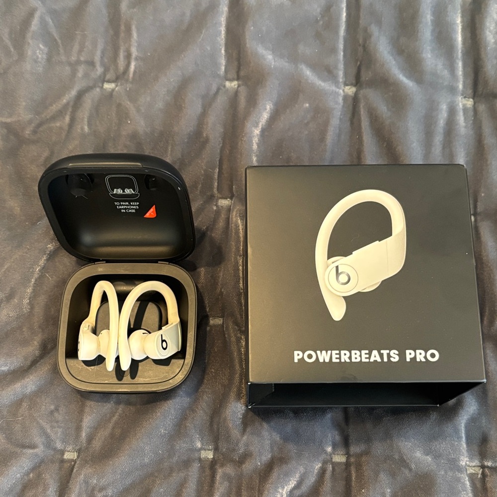 Beats by Dre Powerbeats Pro Wireless Earphones - White